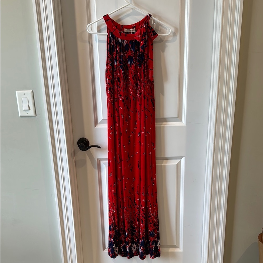 Red Sleeveless Maxi Dress